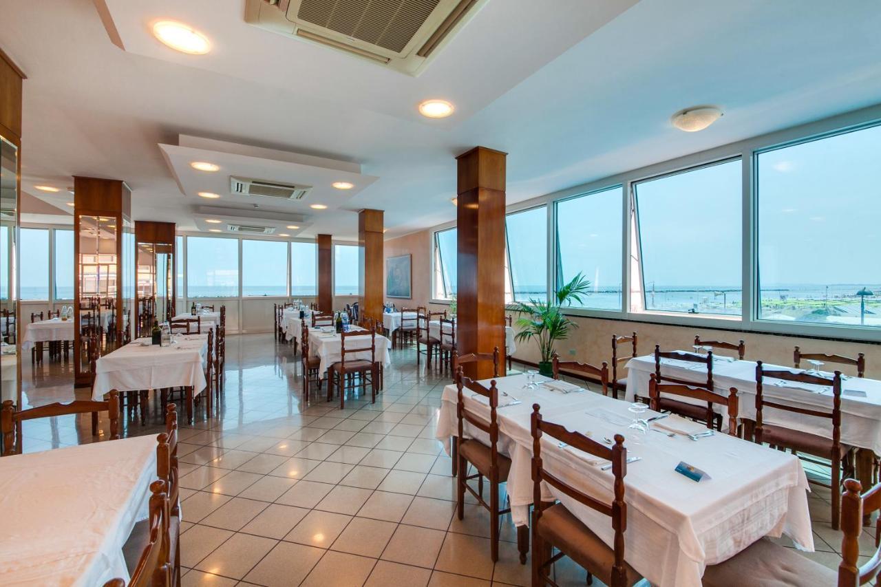 Hotel Majestic بيلاريا-إيجيا مارينا المظهر الخارجي الصورة