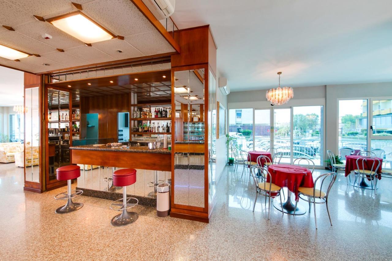 Hotel Majestic بيلاريا-إيجيا مارينا المظهر الخارجي الصورة