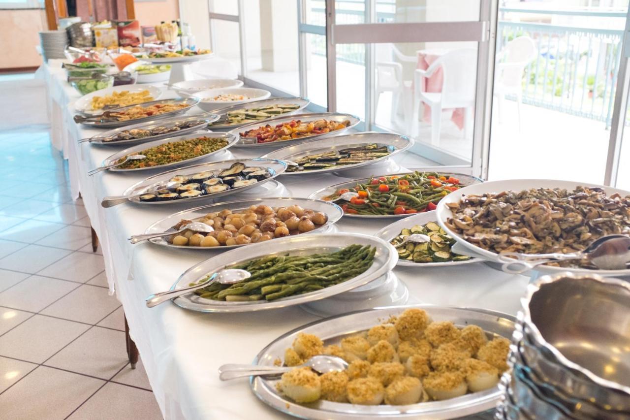 Hotel Majestic بيلاريا-إيجيا مارينا المظهر الخارجي الصورة